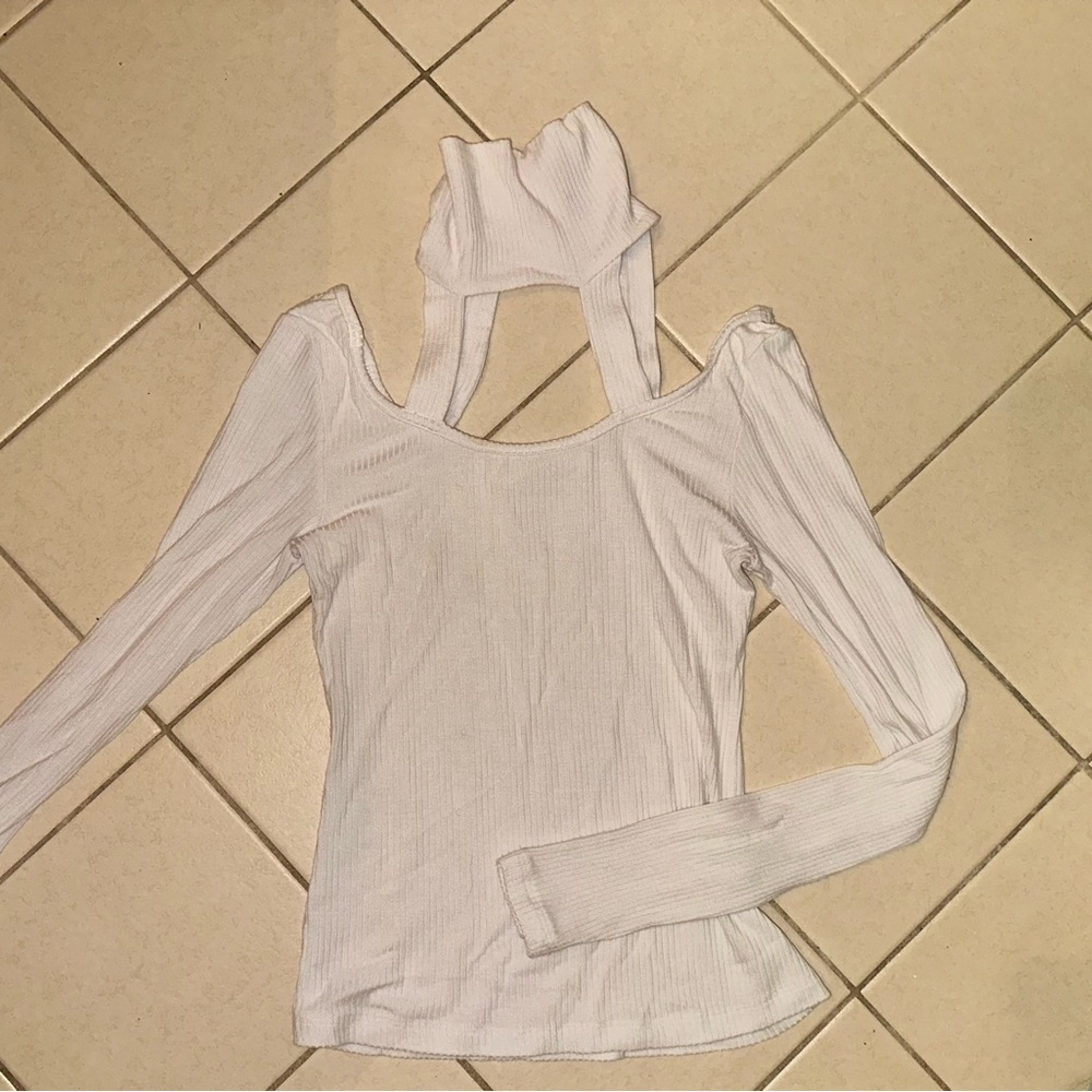 Emma & Sam Off-White Ribbed Long Sleeve Top